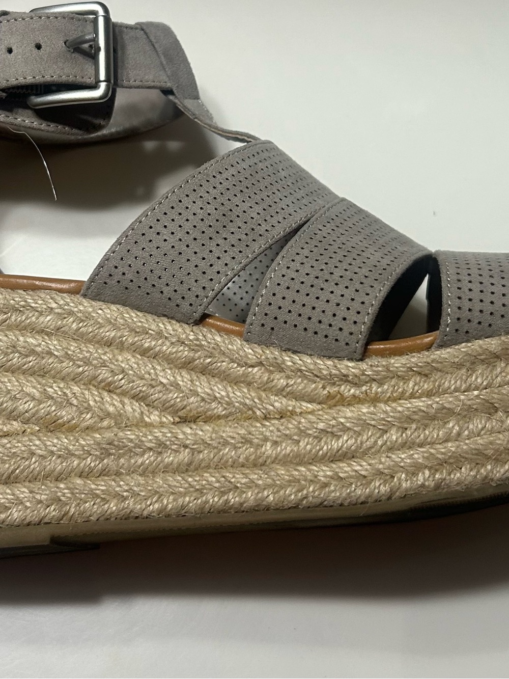 A.N.A espadrille platform wedge sandals in gray/taupe. 8.5